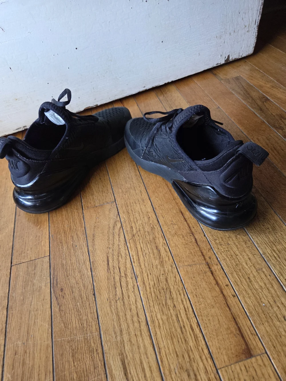 Nike Girls Black Knit Athletic Sneakers